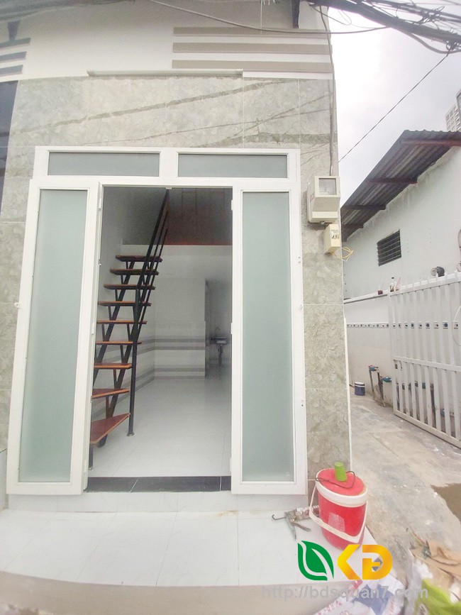 Bán 3 căn nhà mới hoàn thiện hẻm 672 đường Huỳnh Tấn Phát Quận 7